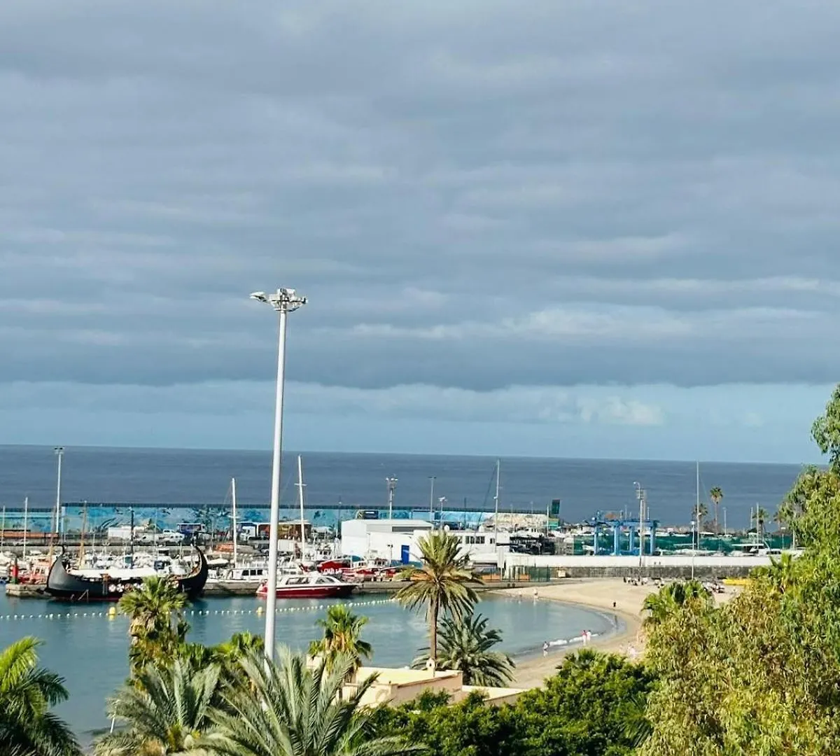 La Estrella, Los Cristianos Arona